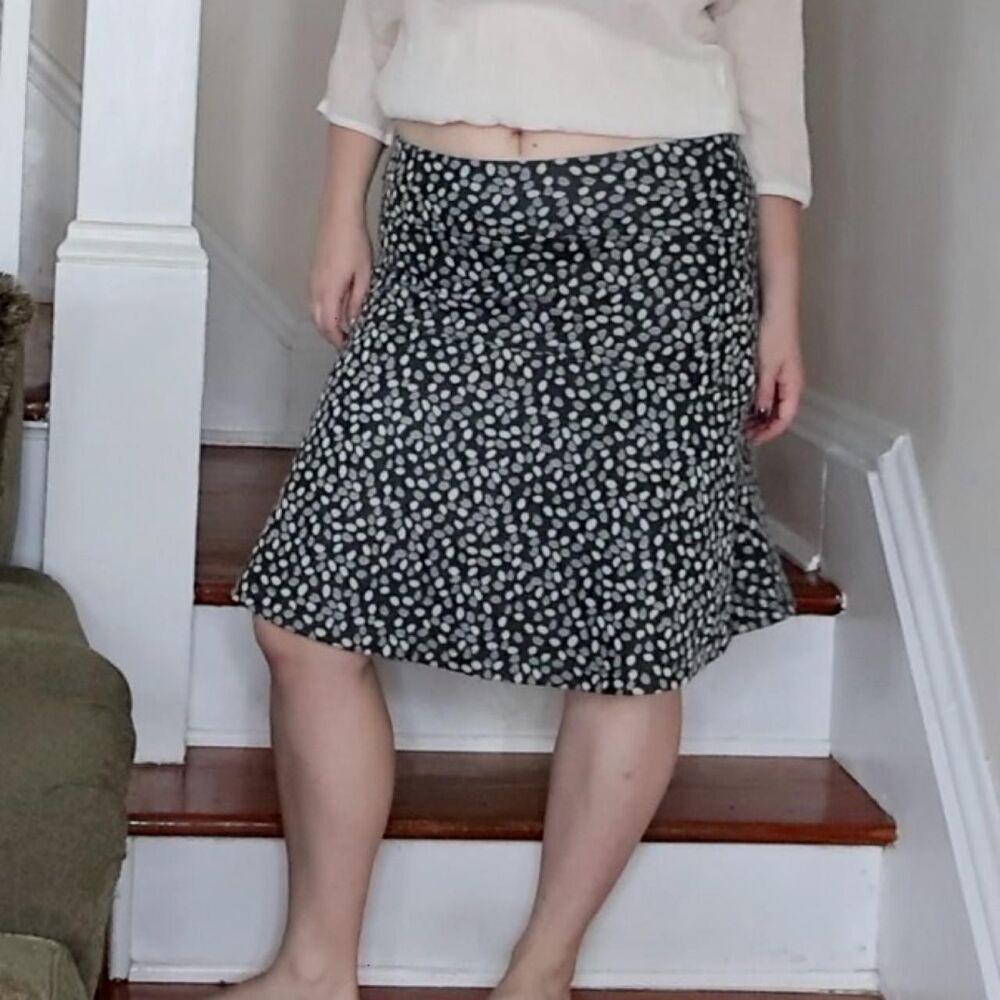 Gray Polka Dot Knit Skirt Sz Medium Trumpet Knee Length Retro Royal Robbins